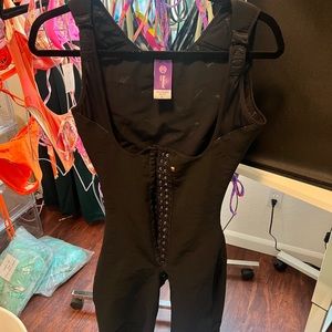 snatched Body Faja size large